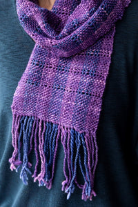 The Weaving Explorer