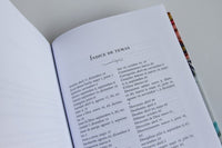 Un año con Dios: 365 devocionales para la mujer / A Year with God. A Devotional for Women