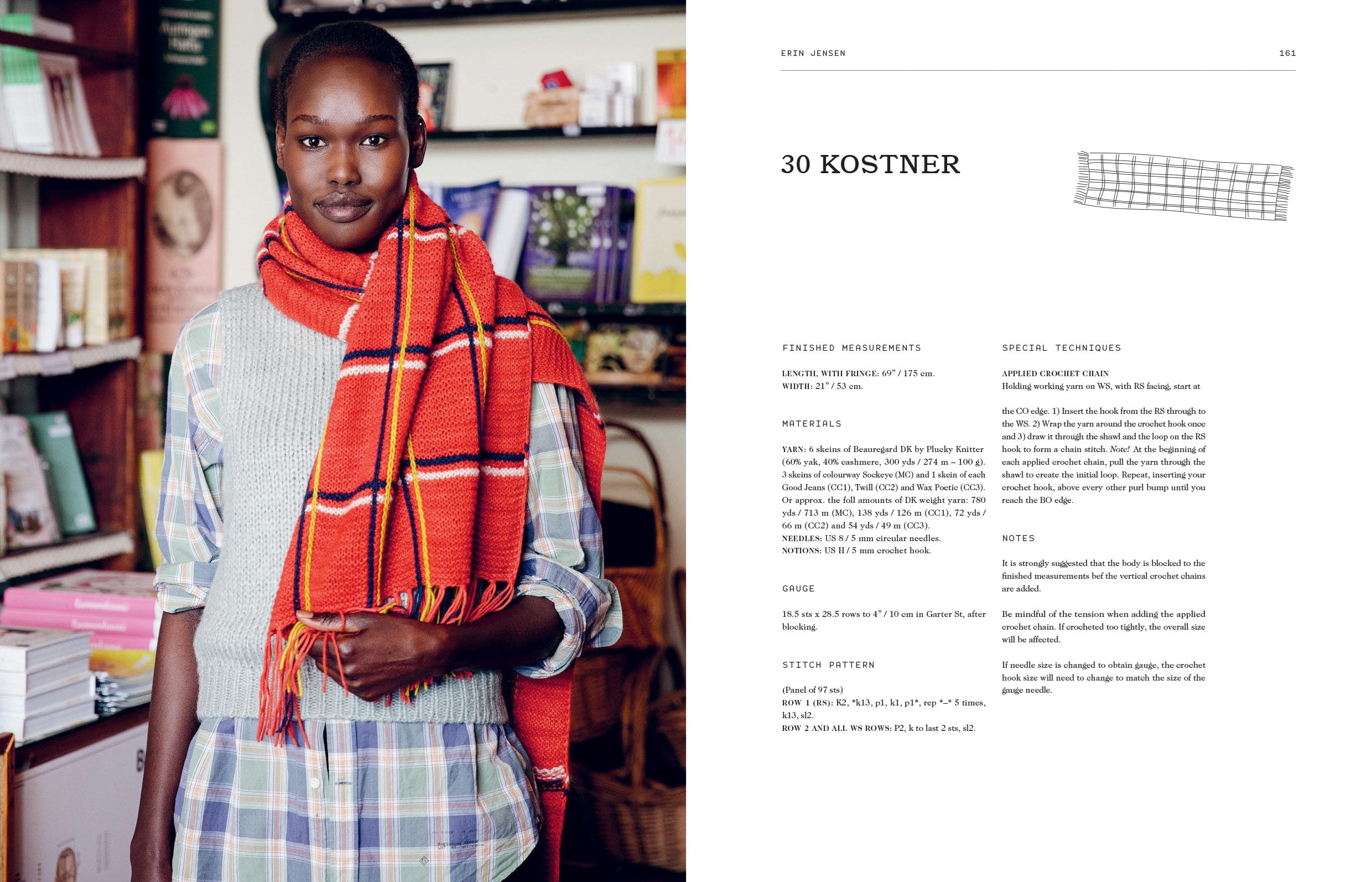 52 Weeks of Scarves: Beautiful Patterns for Year-round Knitting: Shawls. Wraps. Collars. Cowls.