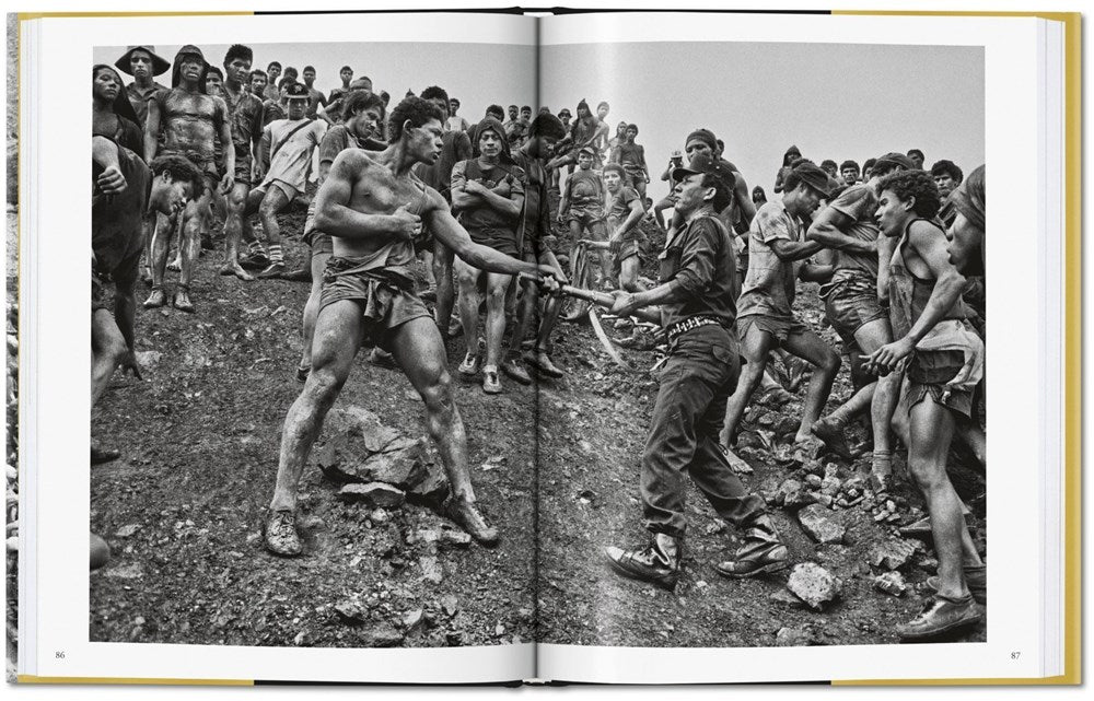 Sebastião Salgado. Gold